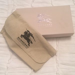 Burberry large wallet gift box and duster